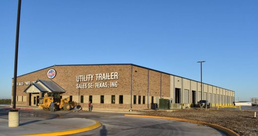 The new, dual-use facility located on historic Route 57 in the city of Eagle Pass, TX, is ideally located to service the new Utility refrigerated trailer factory in Piedras Negras, Coahuila, Mexico, just three miles down the road.