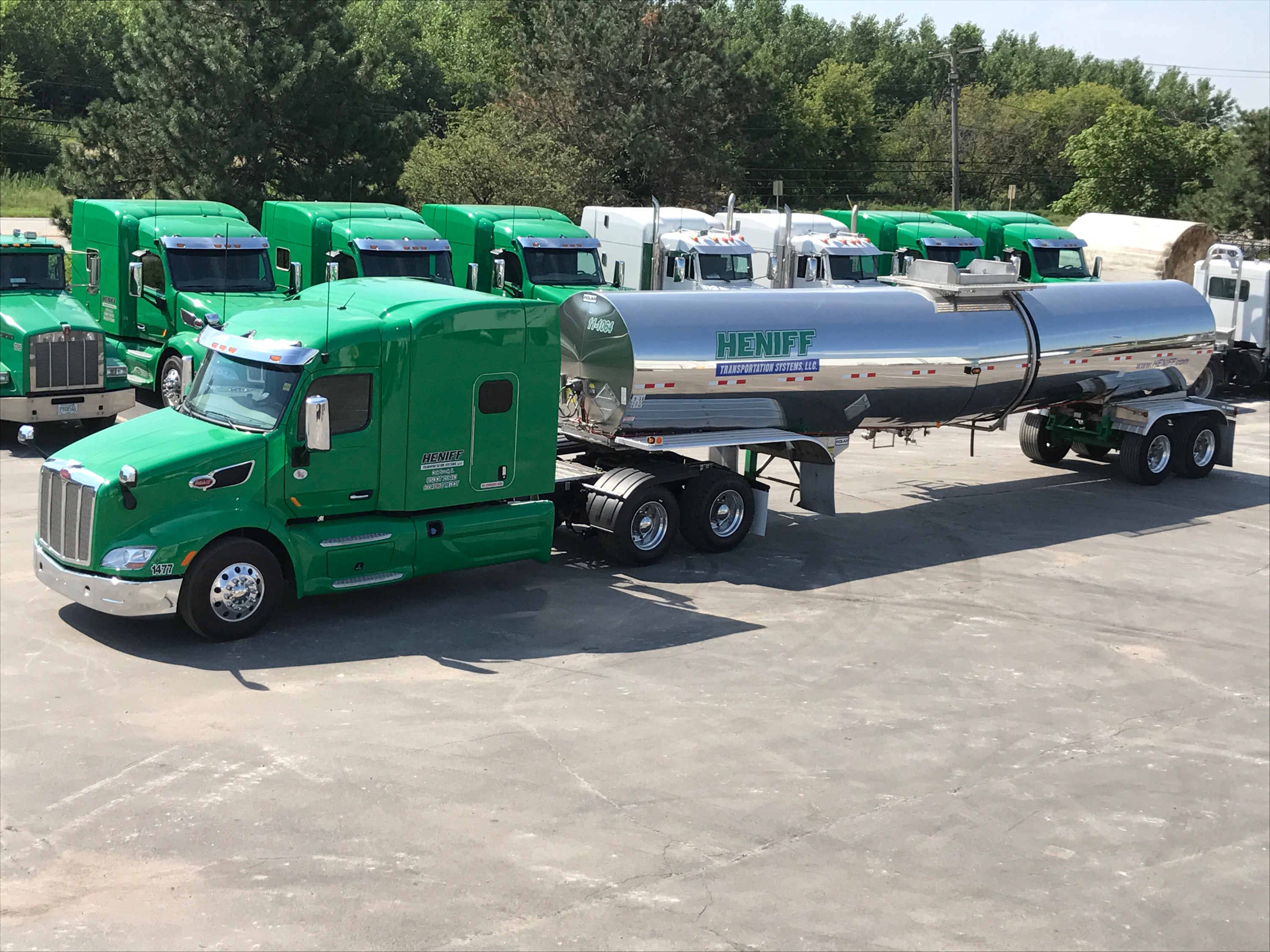 Heniff Transportation Systems Fleet