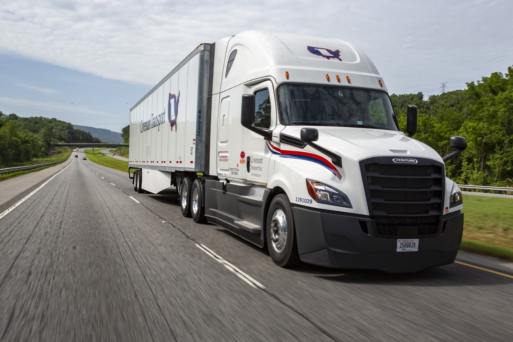 Covenant Transport - Truck on Highway, APUs Test Trial