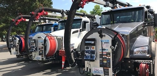 City of Kirkland Kenworth T880 Lineup, City Using Vacuum Trucks for Flooding