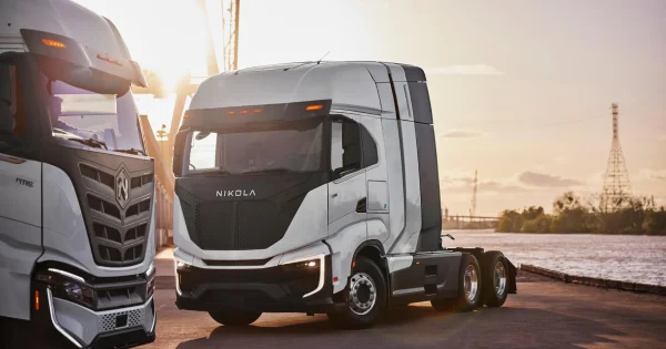 Nikola Hydrogen Trucks Revolutionizing Heavy-Duty Transport with Fuel Cell Technology