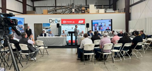 Panel session inside Kraft Tank’s facility at Tank Summit 2025