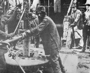 Iran Oil and Gas Turbulent Truth: A Definitive Look at 9 Turning Points in U.S. Strategy 11 Iran Oil and Gas Turbulent Truth shown by early drilling works and derrick structures at Masjed Soleyman during Iran’s first oil development.