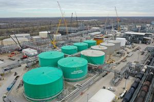 EPA Renewable Fuel Standards: Mixed Outlook, Powerful 12-Point Set Two Final Rule Update for 2026–2027 3 Aerial view of the Diamond Green Diesel renewable diesel refinery in Norco, Louisiana.