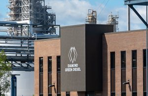 EPA Renewable Fuel Standards: Mixed Outlook, Powerful 12-Point Set Two Final Rule Update for 2026–2027 7 Diamond Green Diesel renewable diesel refinery in Norco, Louisiana, supporting EPA renewable fuel standards compliance.