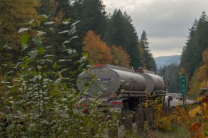DEF Derate Debate Puts Tanker Safety and DEF Distribution in Focus 5 White Kenan Advantage Group tractor pulling a polished silver tank trailer.