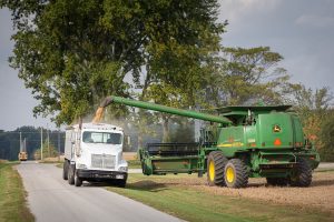 CHS’s $700 Million Wisconsin Soybean Project Targets New Oil and Meal Flows 6 Soybeans being loaded for transport during harvest.